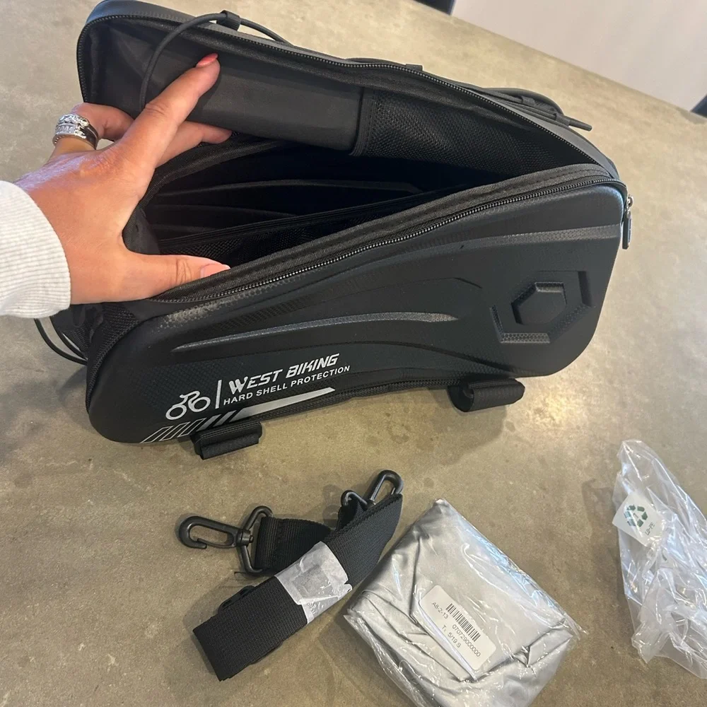 Black Bicycle Rack Bag - Picture 7 of 16
